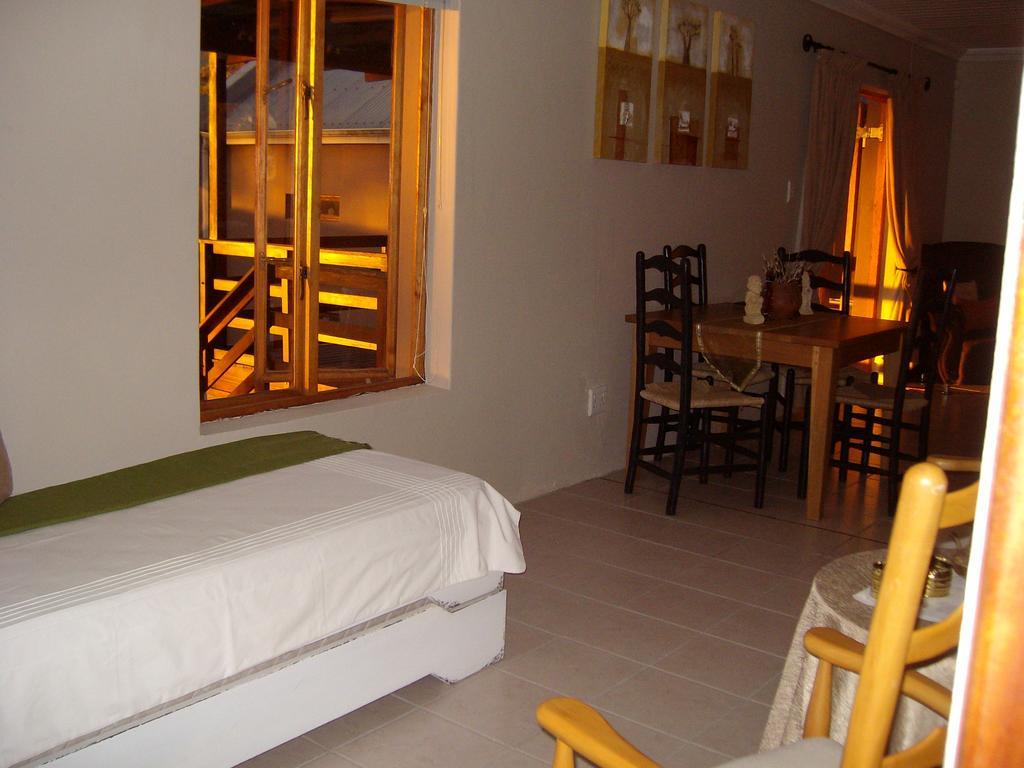 The Upper Deck Apartment Swellendam Extérieur photo